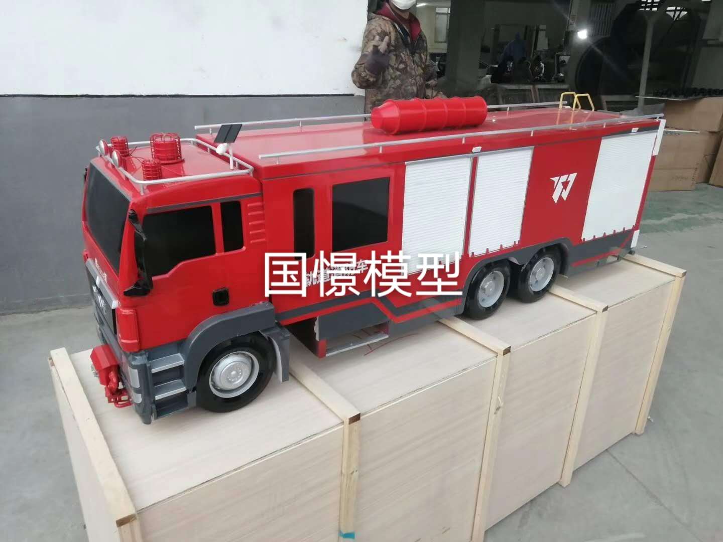 阿拉山口市车展车模