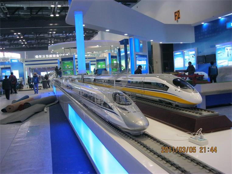 阿拉山口市车展车模